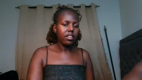 pretty_empress online show from August 2026 07:27:01 PM