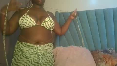 pretty_fel online show from November 2025 02:26:01 PM