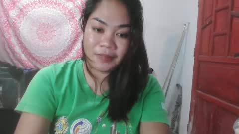 pretty_jewel05 online show from February 2025 04:37:01 PM