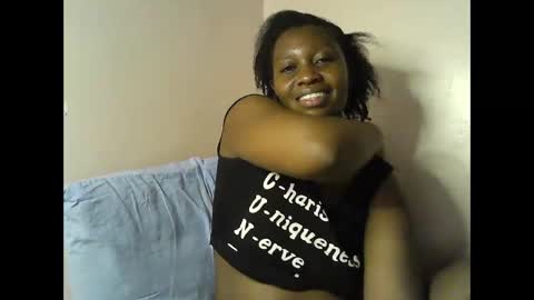 pretty_kylah online show from November 2025 03:00:02 PM