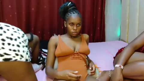 Pretty online show from February 2026 04:00:01 AM