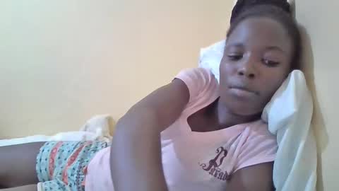 pretty_petite_ebony online show from March 2025 07:51:02 AM