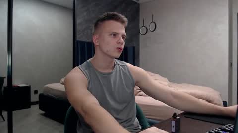 Justin online show from October 2025 03:50:02 AM