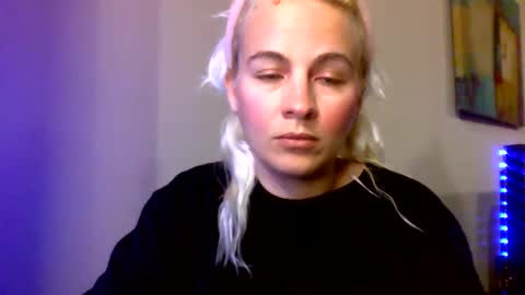 Snapshot of prettybabypetite chatting on April 2026 02:03:02 AM Missy Jack online show from April 2026 02:03:02 AM