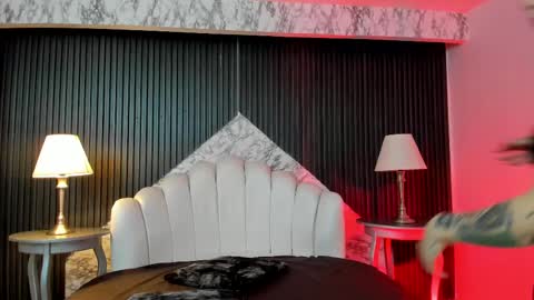 Snapshot of prettybullet chatting on February 2025 12:05:02 PM GTM-5 online show from February 2025 12:05:02 PM