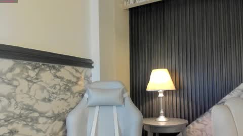 Snapshot of prettybullet chatting on September 2025 12:15:02 PM GTM-5 online show from September 2025 12:15:02 PM