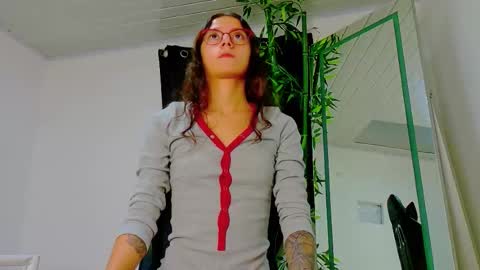 Enzo  Denis online show from November 2025 12:20:02 AM