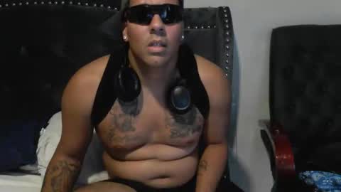 DADDYDICRICO6969 online show from November 2025 05:57:01 PM