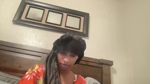 prettyfacefemale online show from June 2026 07:29:01 PM