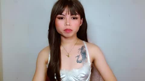 Snapshot of prettyjulian chatting on December 2024 10:51:02 AM SEXY JULIA online show from December 2024 10:51:02 AM