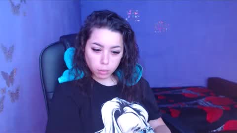 prettyjulliette online show from December 2024 11:50:02 AM