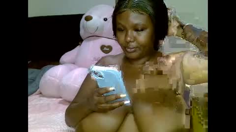 Snapshot of prettypearl_ chatting on March 2025 04:41:01 PM pearl online show from March 2025 04:41:01 PM