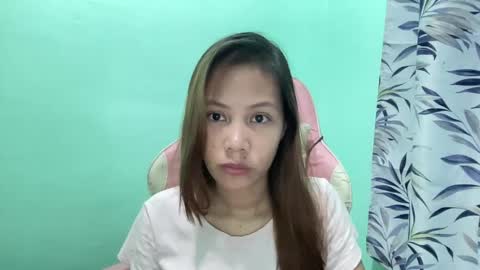 Snapshot of prettyph1 chatting on December 2024 06:38:01 PM LYNDA online show from December 2024 06:38:01 PM