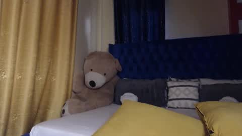 sasha online show from October 2025 01:34:01 PM