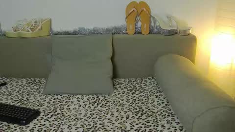 Snapshot of prettyvanessa chatting on February 2026 08:14:01 AM prettyvanessa online show from February 2026 08:14:01 AM