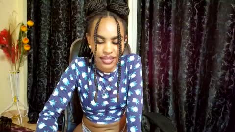 priceless_sexy online show from September 2025 02:28:01 PM