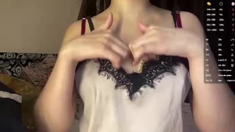 Snapshot of pricillahoinacki chatting on June 2026 10:42:01 AM Amelia online show from June 2026 10:42:01 AM