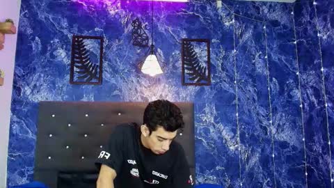 prince_arthur77 online show from November 2025 02:13:01 PM