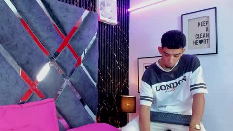 prince_arthur77 online show from May 2026 03:52:02 PM