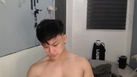 Prince Adrian online show from November 2025 09:29:02 PM