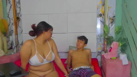 PrincesANDdark online show from December 2025 01:18:01 PM