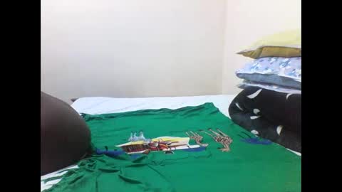 Snapshot of princess_cutie chatting on September 2025 10:06:02 AM princess online show from September 2025 10:06:02 AM