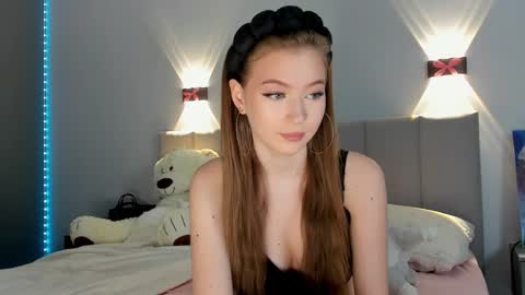 Snapshot of princess_nier chatting on January 2025 01:09:02 AM Princess Diana online show from January 2025 01:09:02 AM