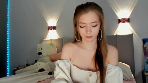 Snapshot of princess_nier chatting on February 2025 02:03:02 AM Princess Diana online show from February 2025 02:03:02 AM