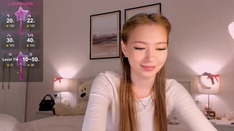 Snapshot of princess_nier chatting on May 2026 08:14:02 PM Princess Diana online show from May 2026 08:14:02 PM