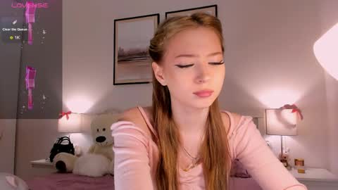 Snapshot of princess_nier chatting on May 2026 08:38:02 PM Princess Diana online show from May 2026 08:38:02 PM