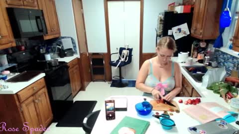 Snapshot of princess_rose_spades chatting on September 2025 03:02:01 PM Princess Rose online show from September 2025 03:02:01 PM