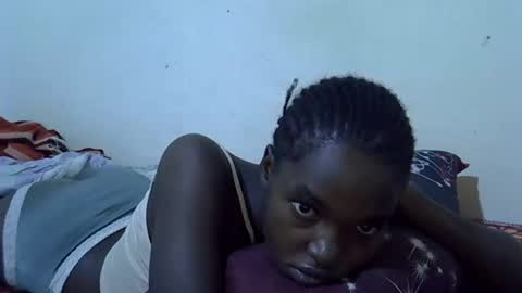 Snapshot of princess_scovia chatting on May 2026 05:01:02 AM princess_scovia online show from May 2026 05:01:02 AM