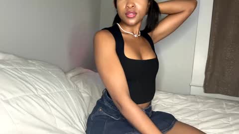 Princess Aleah online show from December 2024 06:11:02 AM