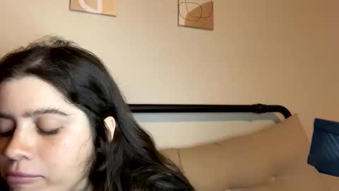 Snapshot of princesslaylaa chatting on January 2025 01:36:02 AM princessviccxo online show from January 2025 01:36:02 AM