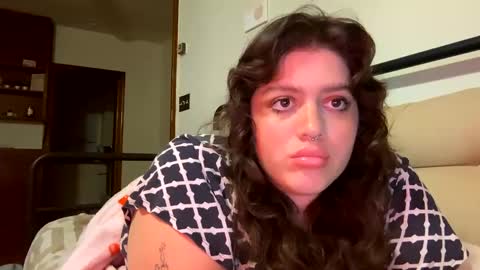 Snapshot of princesslaylaa chatting on February 2025 06:45:02 AM princessviccxo online show from February 2025 06:45:02 AM