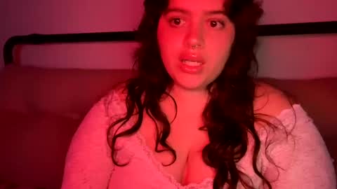 Snapshot of princesslaylaa chatting on February 2025 09:24:01 AM princessviccxo online show from February 2025 09:24:01 AM