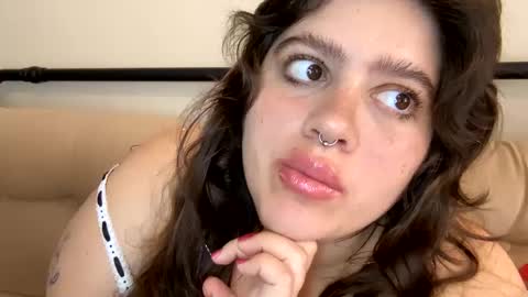 Snapshot of princesslaylaa chatting on March 2025 08:00:01 PM princessviccxo online show from March 2025 08:00:01 PM