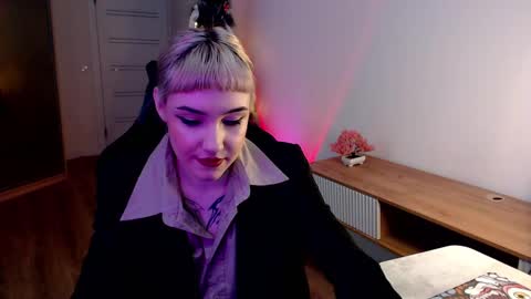 18 y.o online show from February 2025 12:54:01 PM