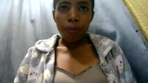prisca880319 online show from May 2026 02:15:02 PM