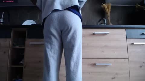 Space online show from October 2025 07:34:01 AM