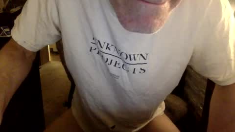 Snapshot of profnwear chatting on August 2026 10:07:01 AM ProfNUWear online show from August 2026 10:07:01 AM