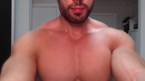 Snapshot of promuscles4u chatting on December 2024 01:00:02 AM promuscles4u online show from December 2024 01:00:02 AM