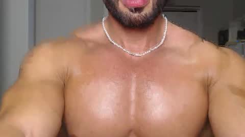 Snapshot of promuscles4u chatting on February 2025 10:02:01 PM promuscles4u online show from February 2025 10:02:01 PM