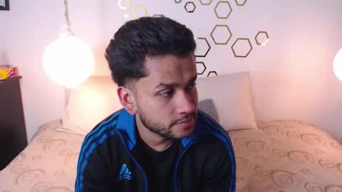 Adris  Juan online show from October 2025 02:34:02 AM