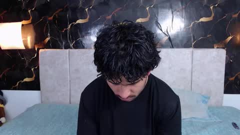 Adris  Juan online show from February 2026 03:02:02 AM