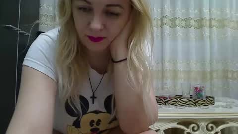 Snapshot of pryncess_sweety chatting on December 2024 06:06:01 PM Pryncess sweety online show from December 2024 06:06:01 PM
