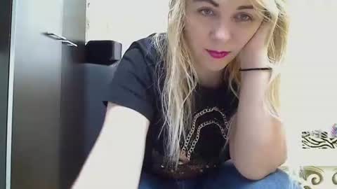 Snapshot of pryncess_sweety chatting on January 2025 08:15:01 AM Pryncess sweety online show from January 2025 08:15:01 AM