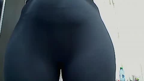 Snapshot of pryncess_sweety chatting on February 2025 03:53:01 PM Pryncess sweety online show from February 2025 03:53:01 PM