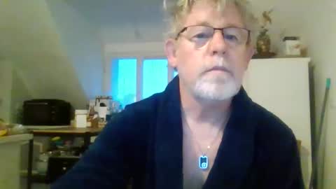 Snapshot of ptitrouquin chatting on January 2026 08:08:01 AM ptitrouquin online show from January 2026 08:08:01 AM
