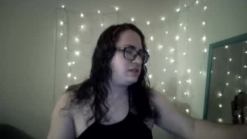 Snapshot of puddlessjersey chatting on February 2026 04:55:01 AM Drowning Puddles online show from February 2026 04:55:01 AM